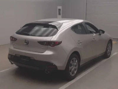 Mazda MAZDA3  с аукциона в Японии