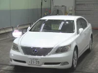 Lexus LS лот № 2210 оценка 4  с аукциона в Японии 2