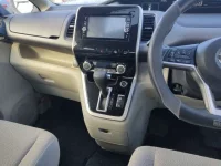 Nissan SERENA лот № 3 оценка 3.5  с аукциона в Японии 4