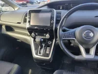 Nissan SERENA лот № 4 оценка R  с аукциона в Японии 4