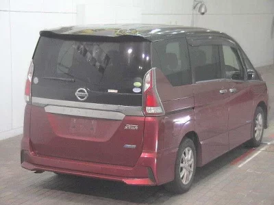 Nissan SERENA  с аукциона в Японии
