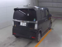Honda N BOX лот № 3072 оценка R  с аукциона в Японии 3