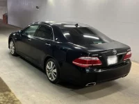 Toyota CROWN лот № 811 оценка 3.5  с аукциона в Японии 1