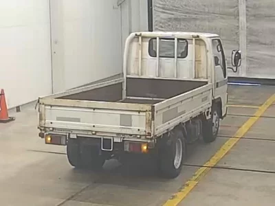 Isuzu ELF  с аукциона в Японии