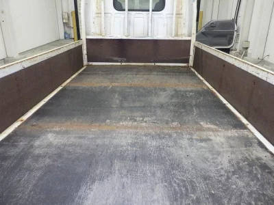 Isuzu ELF  с аукциона в Японии