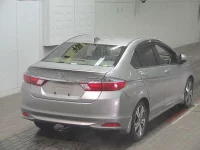 Honda GRACE лот № 10 оценка 4  с аукциона в Японии 3