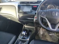 Honda GRACE лот № 10 оценка 4  с аукциона в Японии 4