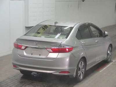 Honda GRACE  с аукциона в Японии