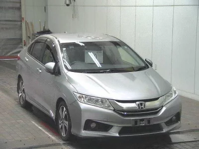 Honda GRACE  с аукциона в Японии