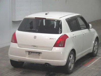 Suzuki SWIFT  с аукциона в Японии