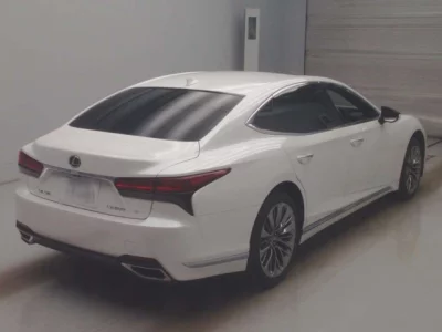 Lexus LS  с аукциона в Японии