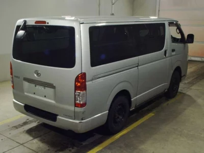 Toyota HIACE VAN  с аукциона в Японии
