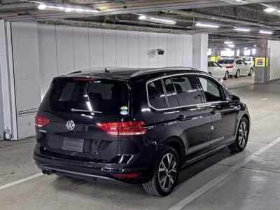 Volkswagen GOLF TOURAN