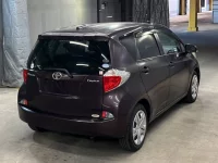 Toyota RACTIS лот № 3003 оценка 3.5  с аукциона в Японии 4