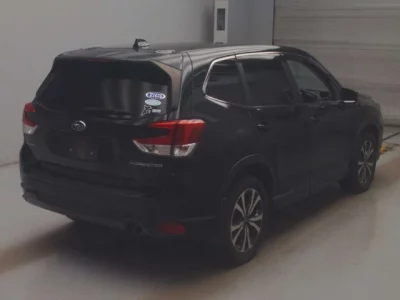 Subaru FORESTER  с аукциона в Японии