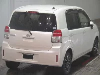 Toyota SPADE лот № 55 оценка 3.5  с аукциона в Японии 3