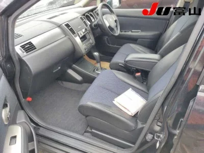 Nissan TIIDA  с аукциона в Японии