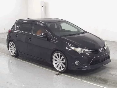 Toyota AURIS  с аукциона в Японии