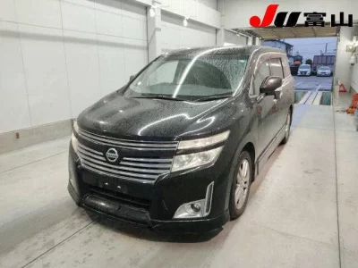 Nissan ELGRAND  с аукциона в Японии
