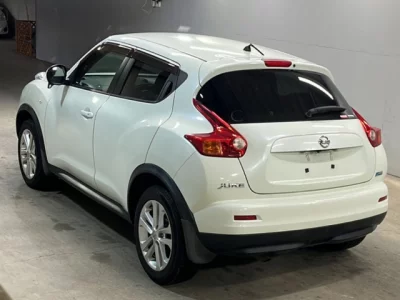 Nissan JUKE  с аукциона в Японии
