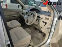 Toyota RAUM лот № 1025 оценка 4  с аукциона в Японии 5