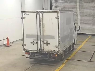 Isuzu ELF  с аукциона в Японии