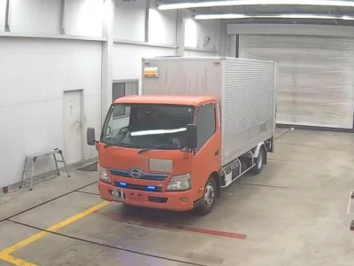 Hino DUTRO  с аукциона в Японии