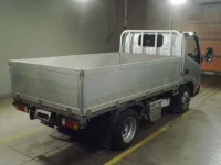 Toyota DYNA лот № 63507 оценка 4  с аукциона в Японии 1