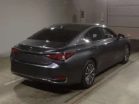 Lexus ES лот № 10002 оценка 4  с аукциона в Японии 1