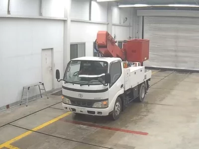 Toyota DYNA  с аукциона в Японии