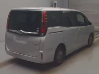 Toyota ESQUIRE лот № 79 оценка 3.5  с аукциона в Японии 1