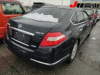 Nissan TEANA лот № 1051 оценка 4  с аукциона в Японии 4