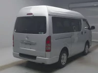 Toyota HIACE VAN лот № 26021 оценка 3.5  с аукциона в Японии 1