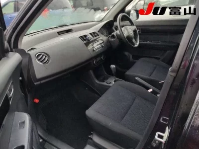 Suzuki SWIFT  с аукциона в Японии