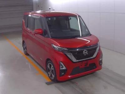 Nissan ROOX  с аукциона в Японии