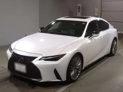 Lexus IS