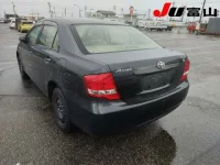 Toyota COROLLA AXIO лот № 1058 оценка 3  с аукциона в Японии 1