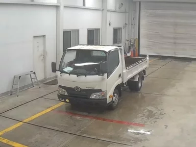 Hino DUTRO  с аукциона в Японии