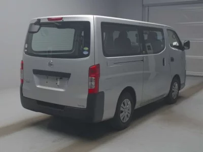 Nissan CARAVAN VAN  с аукциона в Японии