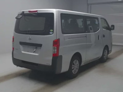 Nissan CARAVAN VAN  с аукциона в Японии