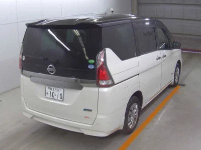 Nissan SERENA  с аукциона в Японии