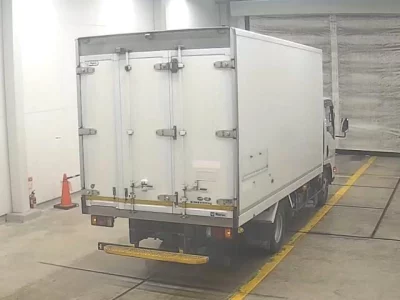 Isuzu ELF  с аукциона в Японии