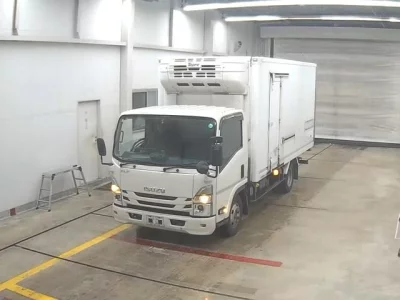 Isuzu ELF  с аукциона в Японии