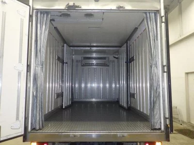 Isuzu ELF  с аукциона в Японии