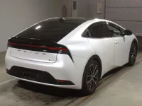 Toyota PRIUS лот № 2233 оценка 4.5  с аукциона в Японии 1