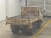 Mitsubishi CANTER лот № 3105 оценка 3  с аукциона в Японии 1