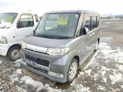 Daihatsu TANTO  с аукциона в Японии