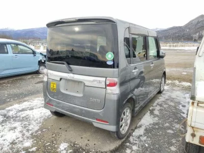 Daihatsu TANTO  с аукциона в Японии