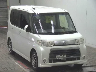 Daihatsu TANTO  с аукциона в Японии