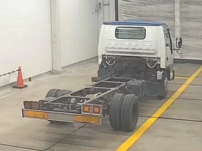 Isuzu ELF  с аукциона в Японии